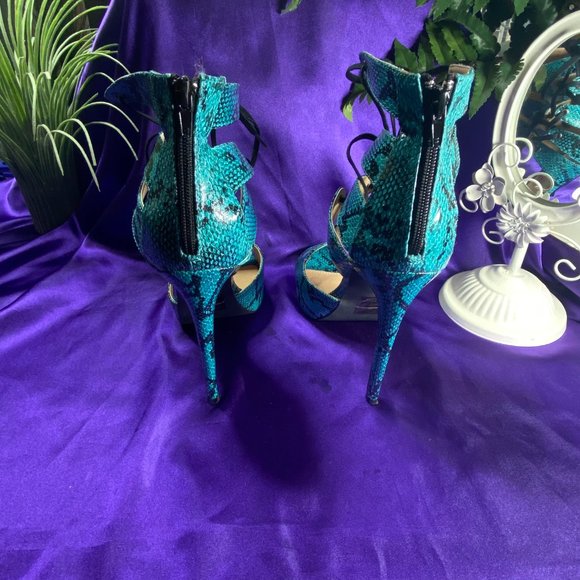 ๐Shoe Dazzle Chatelle Snake Print Stiletto Sandal - Picture 3 of 14